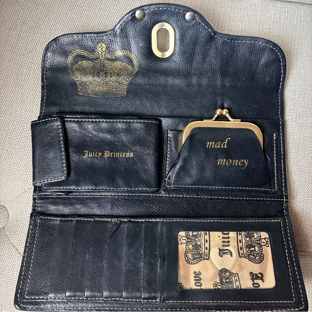 Juicy Couture Black and Gold Clutch Wallet